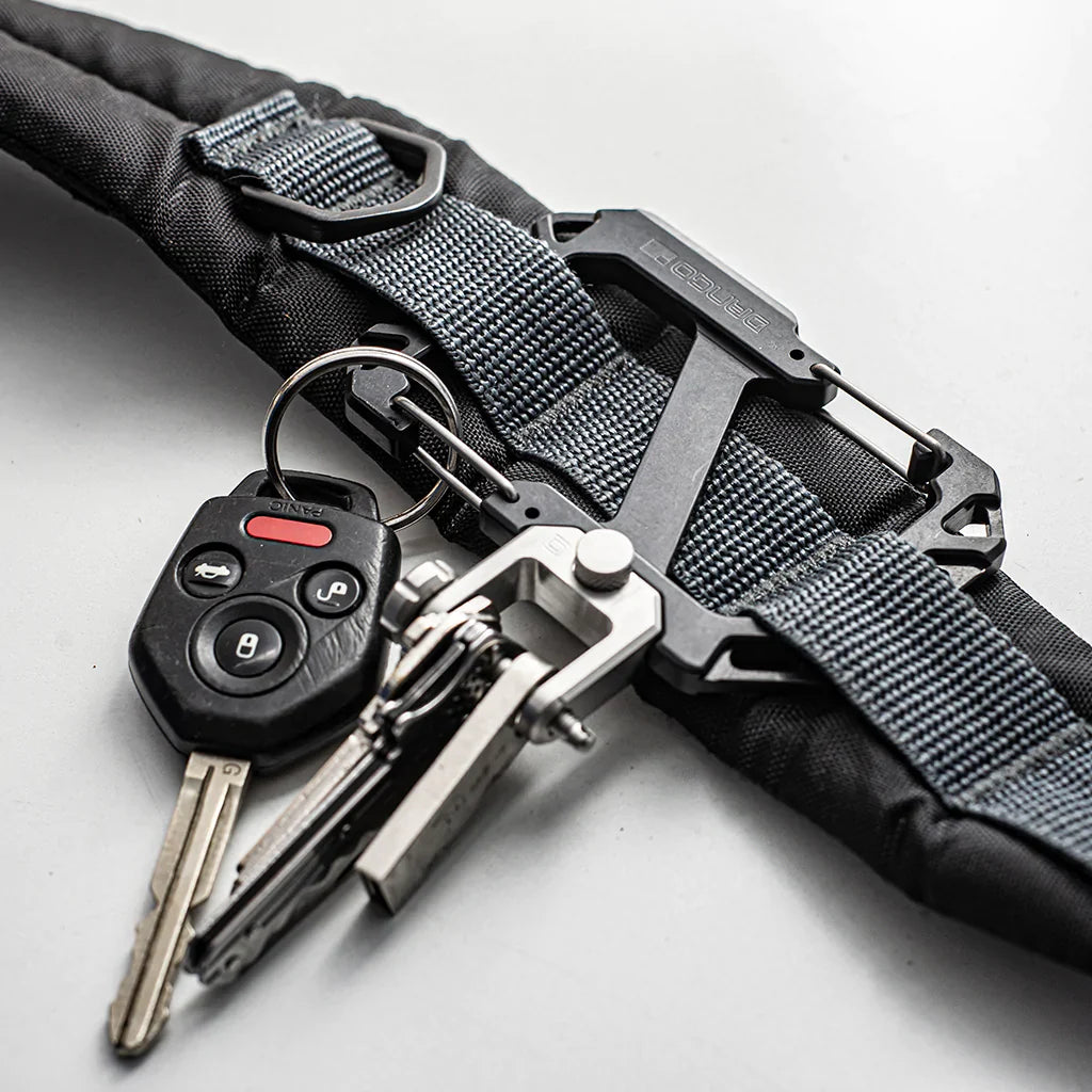 Carabiner XL & Shackle